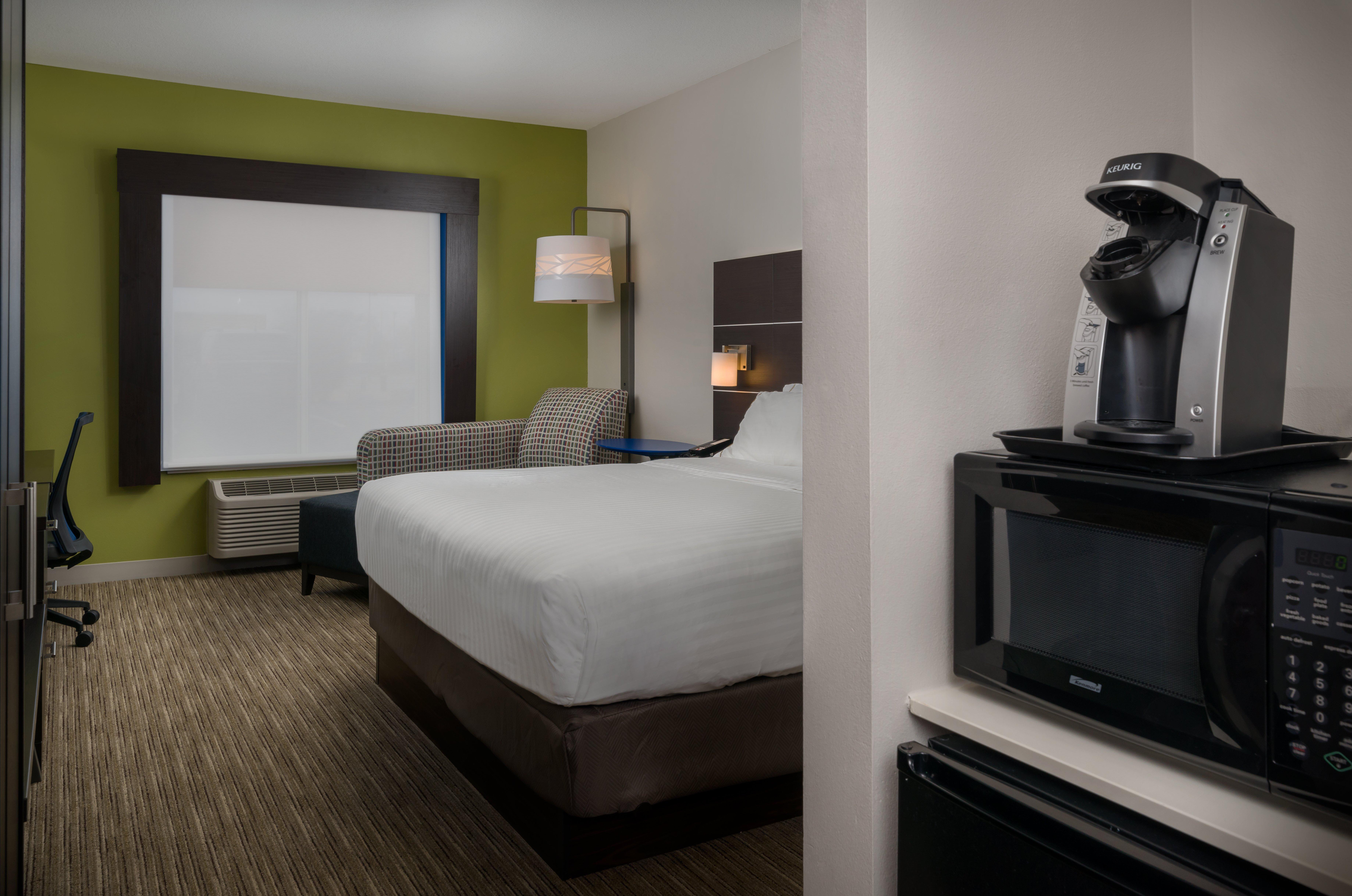 Holiday Inn Express Lawrence By Ihg Екстериор снимка