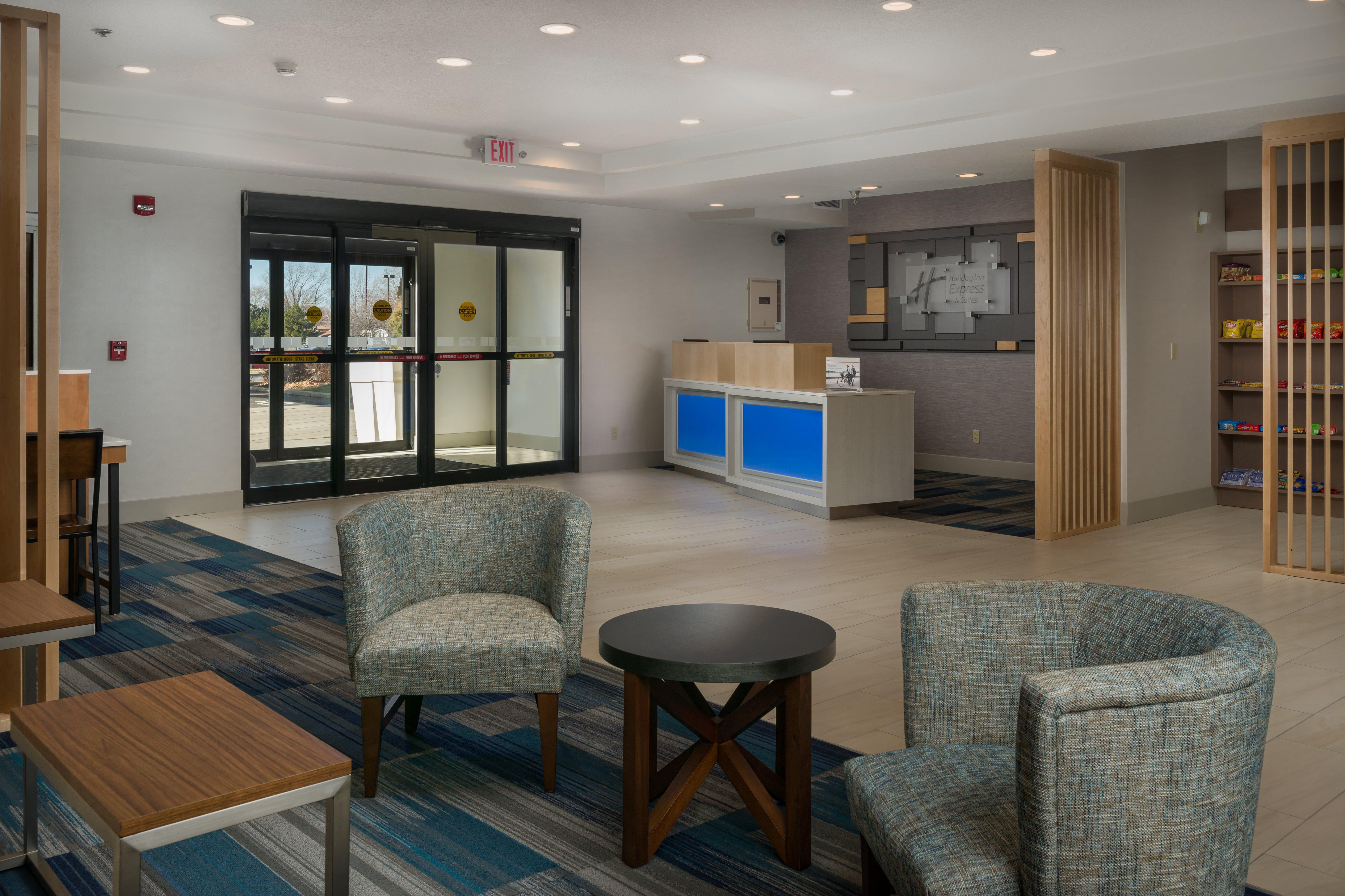 Holiday Inn Express Lawrence By Ihg Екстериор снимка