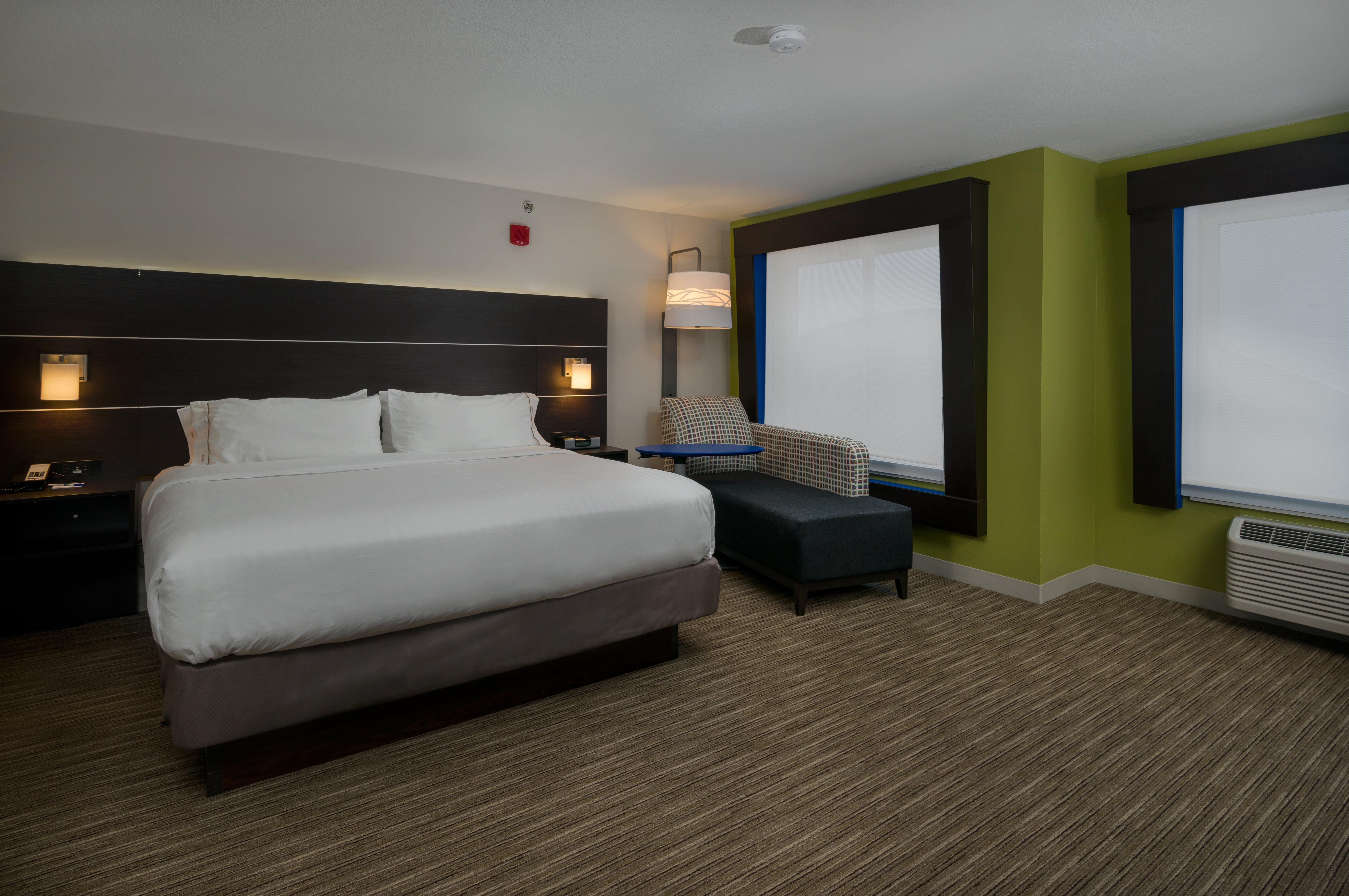 Holiday Inn Express Lawrence By Ihg Екстериор снимка
