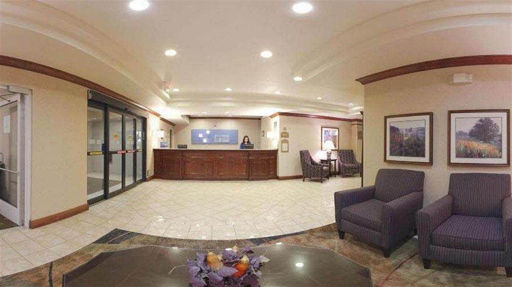 Holiday Inn Express Lawrence By Ihg Екстериор снимка