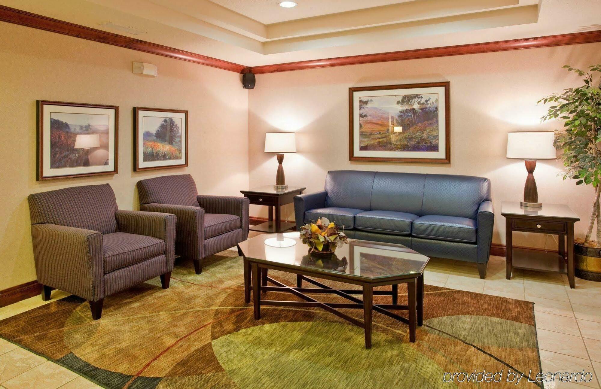 Holiday Inn Express Lawrence By Ihg Екстериор снимка